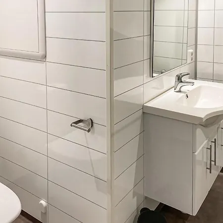 Pet Friendly In With Kitchen