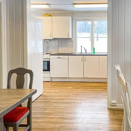 Pet Friendly In With Kitchen شقة